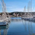 Punta Planka Premium With Sea View Apartman